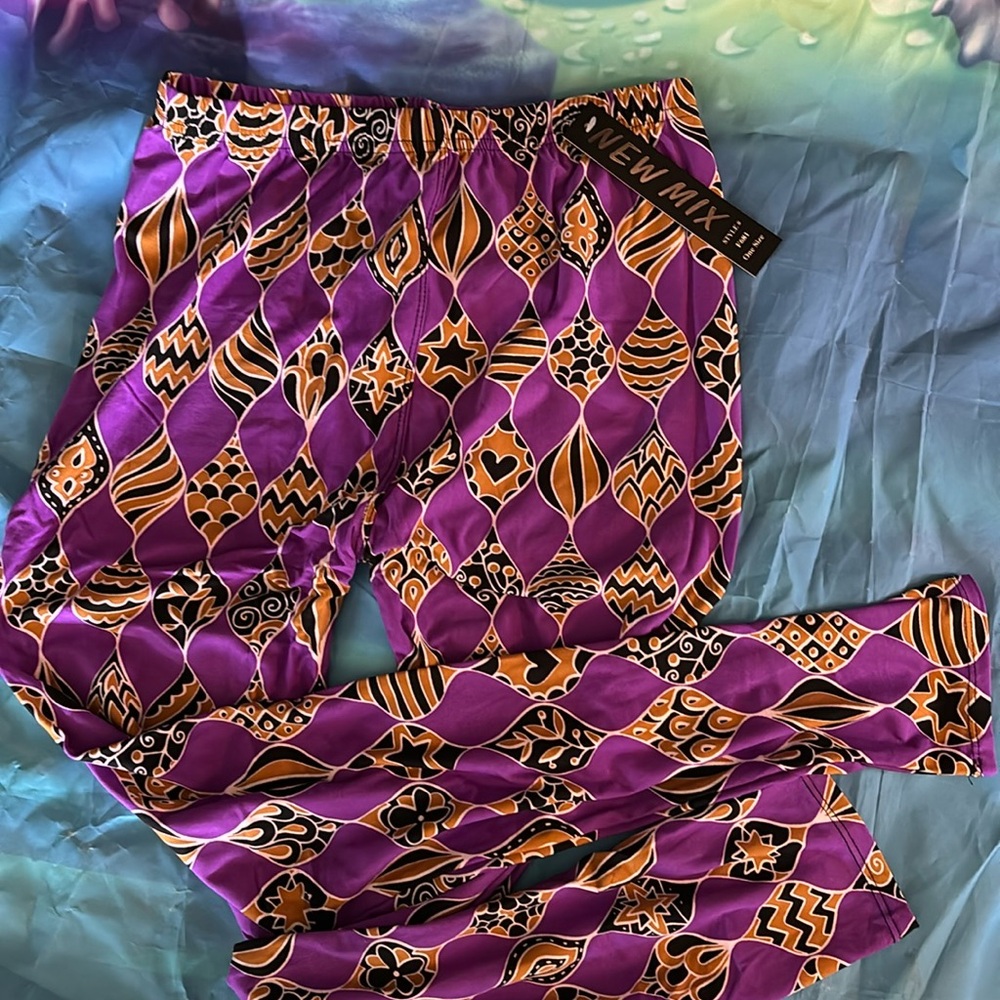 Purple Holiday Ornament Leggings